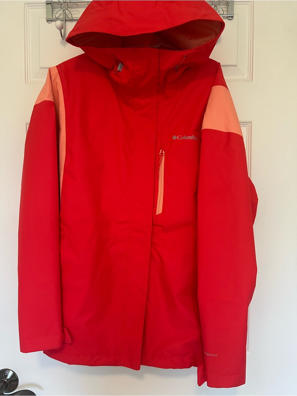 Columbia Women’s Orange Ski Jacket with Peach Accent